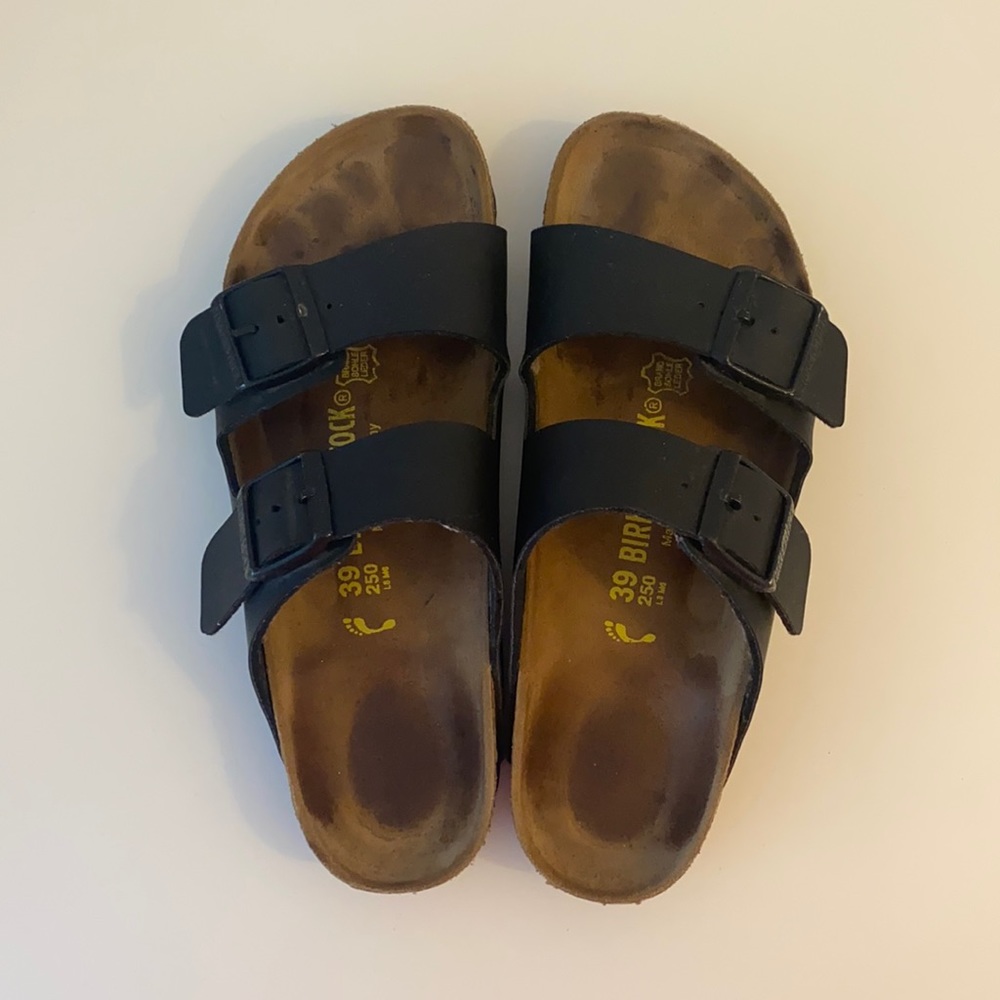 Birkenstocks- Arizona size 39